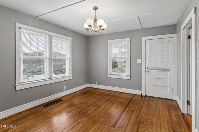 364 Lynn Avenue, Kingsport, TN 37665