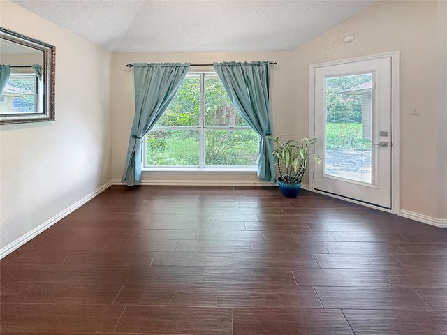 10257 Sunset View Drive, Fort Worth, TX 76108