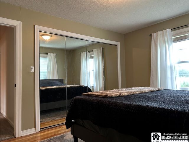1115 Seneca Creek Road, West Seneca, NY 14224