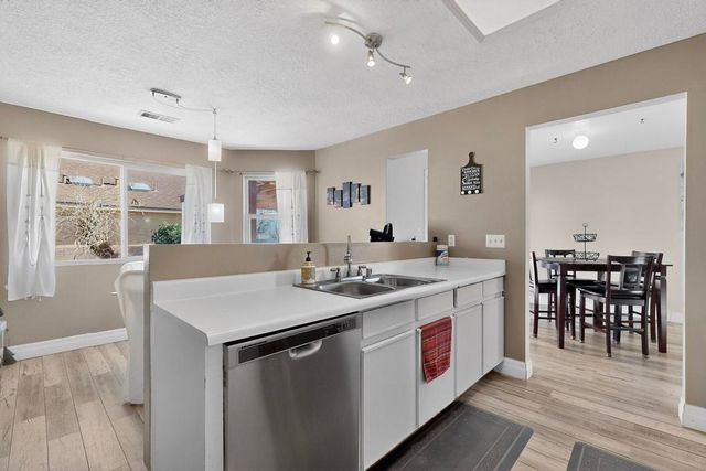 4049 Montreal Loop NE, Rio Rancho, NM 87144