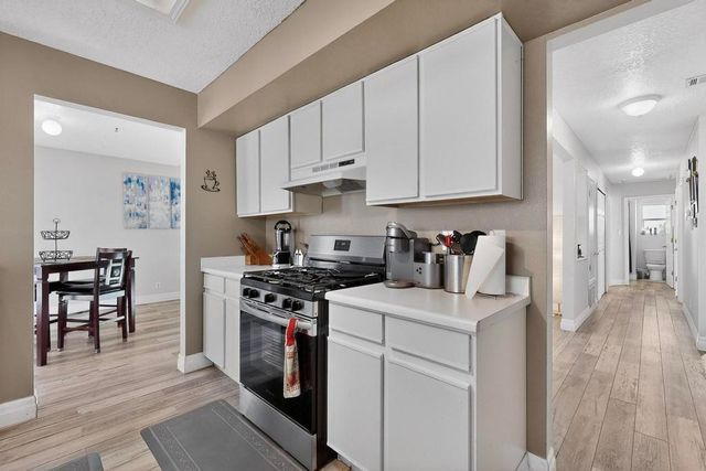 4049 Montreal Loop NE, Rio Rancho, NM 87144