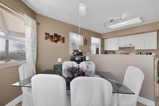 4049 Montreal Loop NE, Rio Rancho, NM 87144