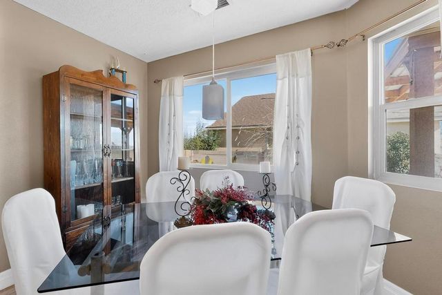 4049 Montreal Loop NE, Rio Rancho, NM 87144