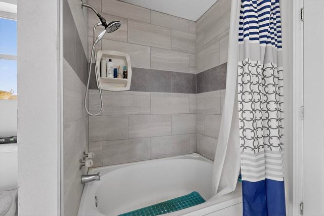 4049 Montreal Loop NE, Rio Rancho, NM 87144