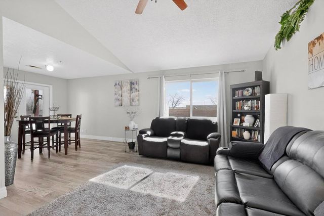 4049 Montreal Loop NE, Rio Rancho, NM 87144