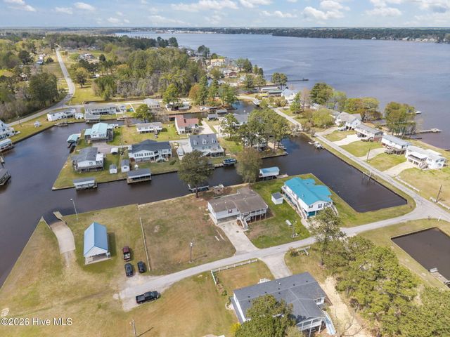46 Riverview Drive, Chocowinity, NC 27817