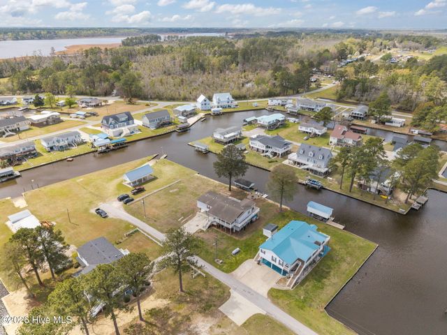 46 Riverview Drive, Chocowinity, NC 27817
