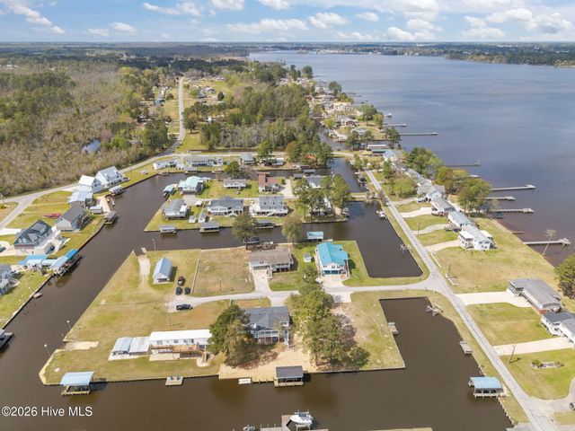 46 Riverview Drive, Chocowinity, NC 27817