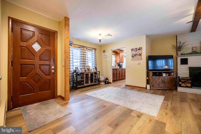 16 DOGWOOD LN, Washington Twp, NJ 07882