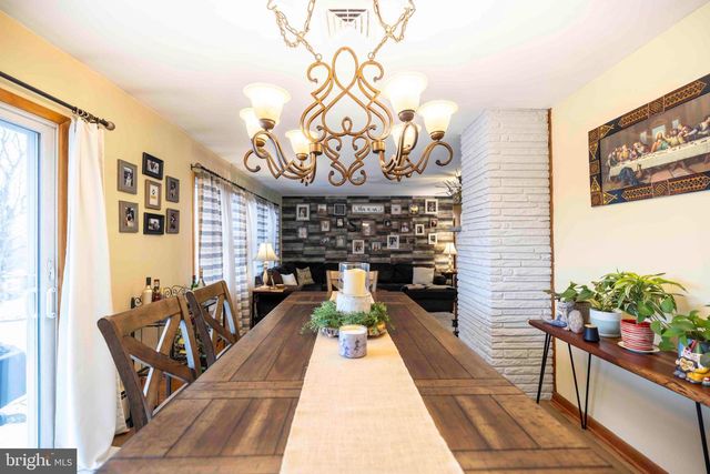 16 DOGWOOD LN, Washington Twp, NJ 07882