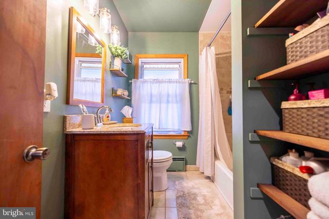 16 DOGWOOD LN, Washington Twp, NJ 07882