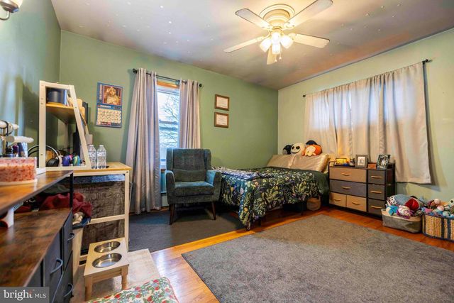 16 DOGWOOD LN, Washington Twp, NJ 07882