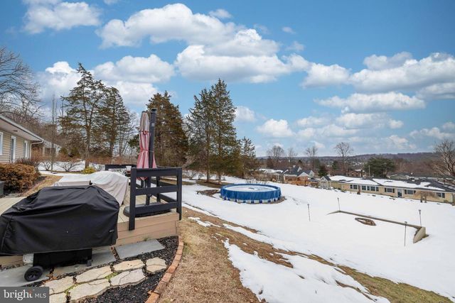 16 DOGWOOD LN, Washington Twp, NJ 07882