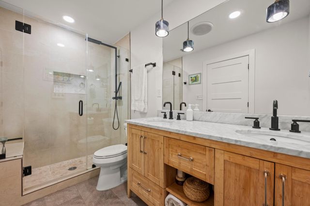 2215 Alta Vista Ave, Austin, TX 78704