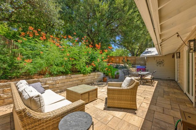 2215 Alta Vista Ave, Austin, TX 78704