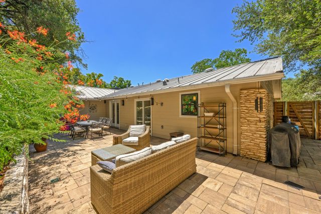 2215 Alta Vista Ave, Austin, TX 78704