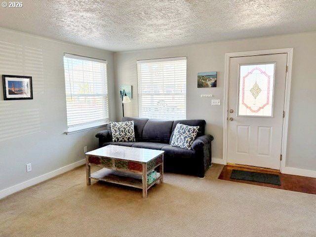 719 12TH Ave, Seaside, OR 97138