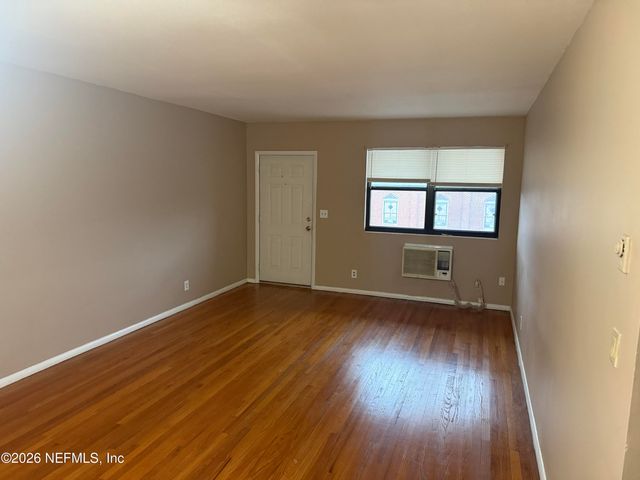 1205 LASALLE Street APT 5, Jacksonville, FL 32207