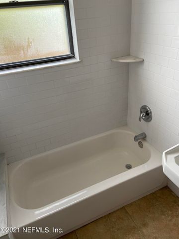 1205 LASALLE Street APT 5, Jacksonville, FL 32207