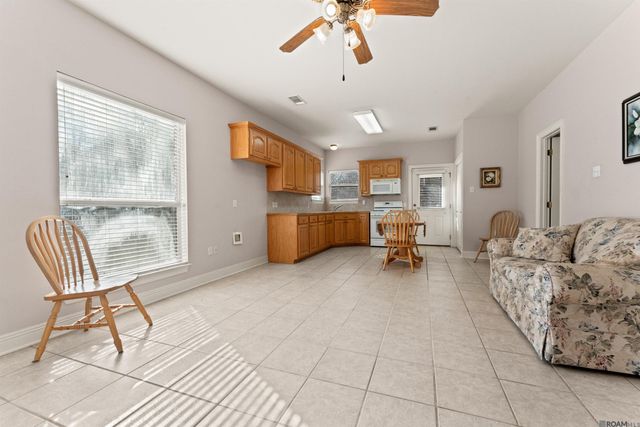 13535 Wood Creek Dr, Baton Rouge, LA 70818