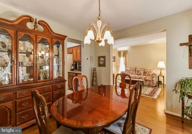 15 TATTERSALL DR, West Deptford, NJ 08051