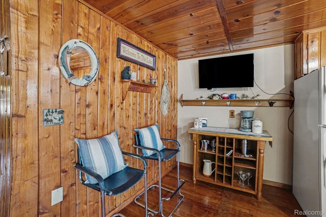 1360 Hillcrest Street, Harrison, MI 48625