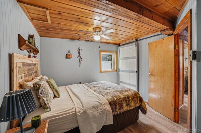 1360 Hillcrest Street, Harrison, MI 48625