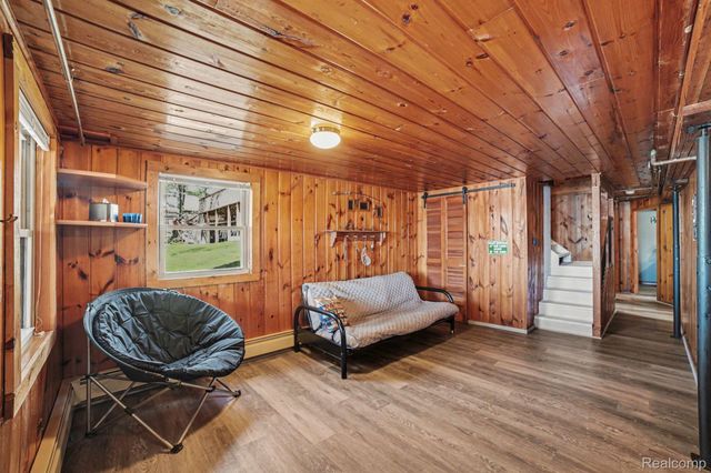 1360 Hillcrest Street, Harrison, MI 48625