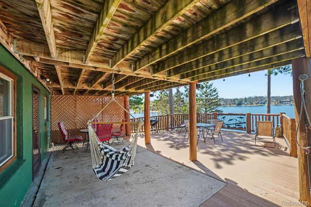 1360 Hillcrest Street, Harrison, MI 48625