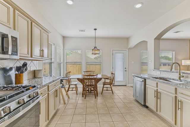 8233 Delafield Drive, Fort Worth, TX 76131