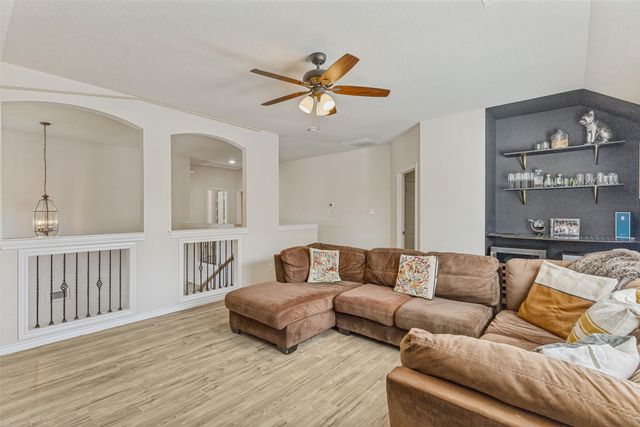 8233 Delafield Drive, Fort Worth, TX 76131