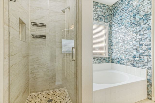 8233 Delafield Drive, Fort Worth, TX 76131