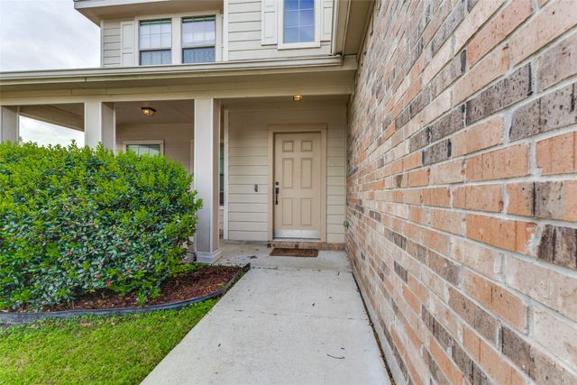 8233 Delafield Drive, Fort Worth, TX 76131