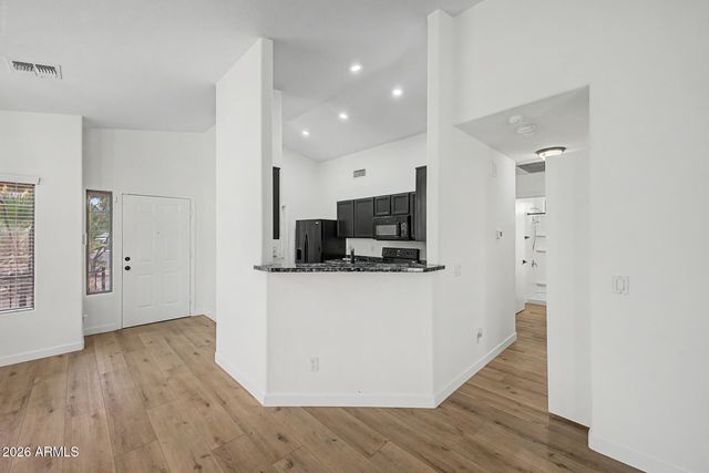 5853 W SELDON Lane, Glendale, AZ 85302