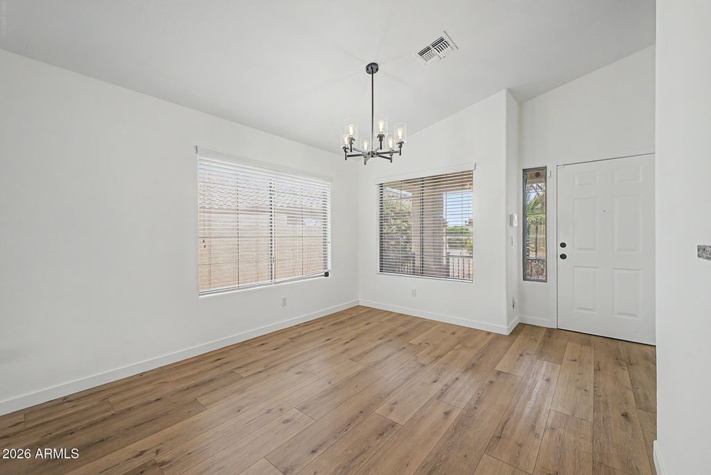 5853 W SELDON Lane, Glendale, AZ 85302 — photo 2