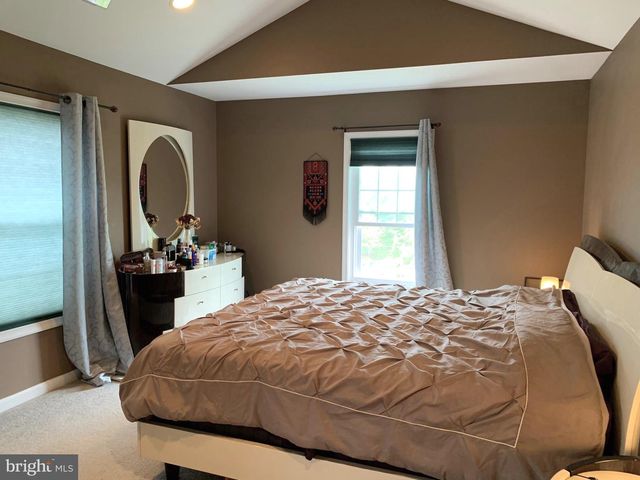 2575 PENNYMOOR CT, Herndon, VA 20171
