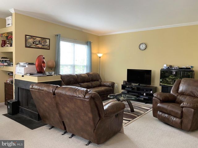 2575 PENNYMOOR CT, Herndon, VA 20171