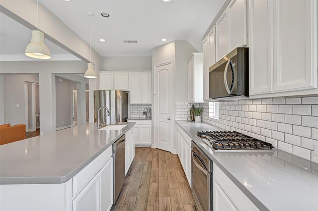 3528 Manor View Court, Pearland, TX 77584