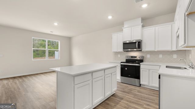 2056 Crossing Road, Stone Mountain, GA 30088