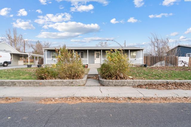 220 Goethals Dr, Richland, WA 99352