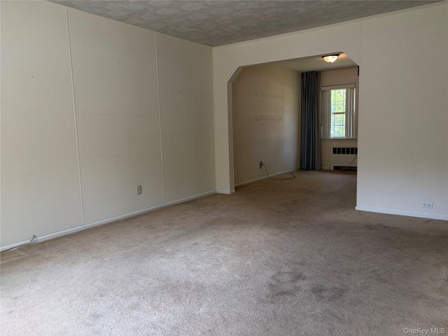 87 Parkway Drive, Westbury, NY 11590