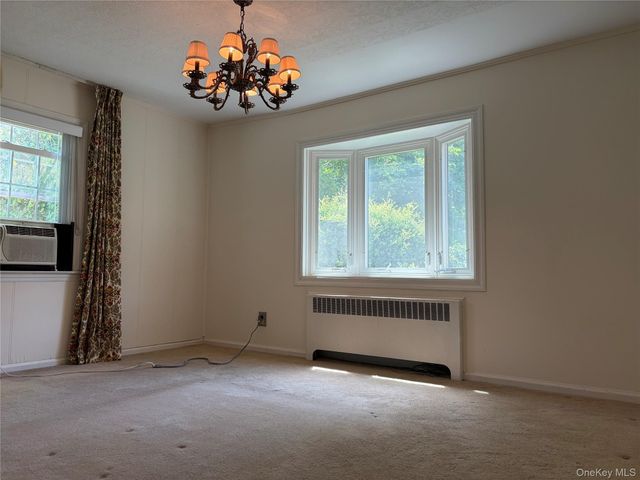 87 Parkway Drive, Westbury, NY 11590