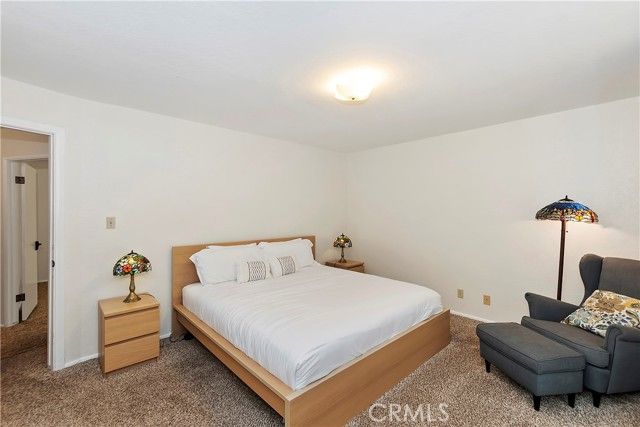 543 Community Drive, Lake Arrowhead, CA 92352