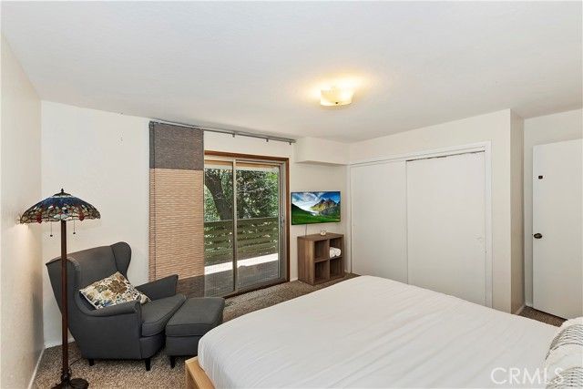 543 Community Drive, Lake Arrowhead, CA 92352