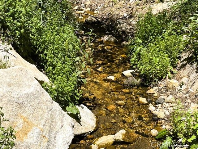 543 Community Drive, Lake Arrowhead, CA 92352