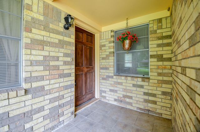 1605 Byrne Street, El Campo, TX 77437