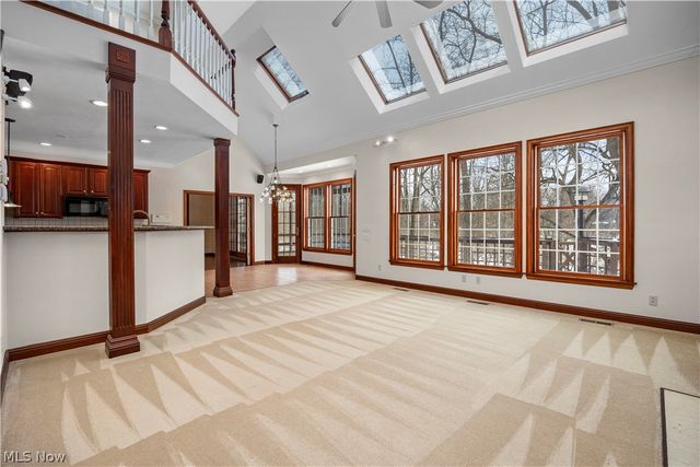 275-285 Quarrystone Lane, Berea, OH 44017