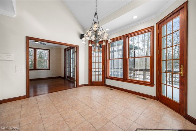 275-285 Quarrystone Lane, Berea, OH 44017