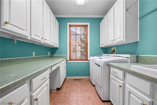 275-285 Quarrystone Lane, Berea, OH 44017