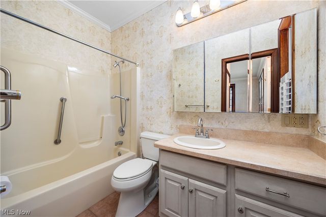 275-285 Quarrystone Lane, Berea, OH 44017